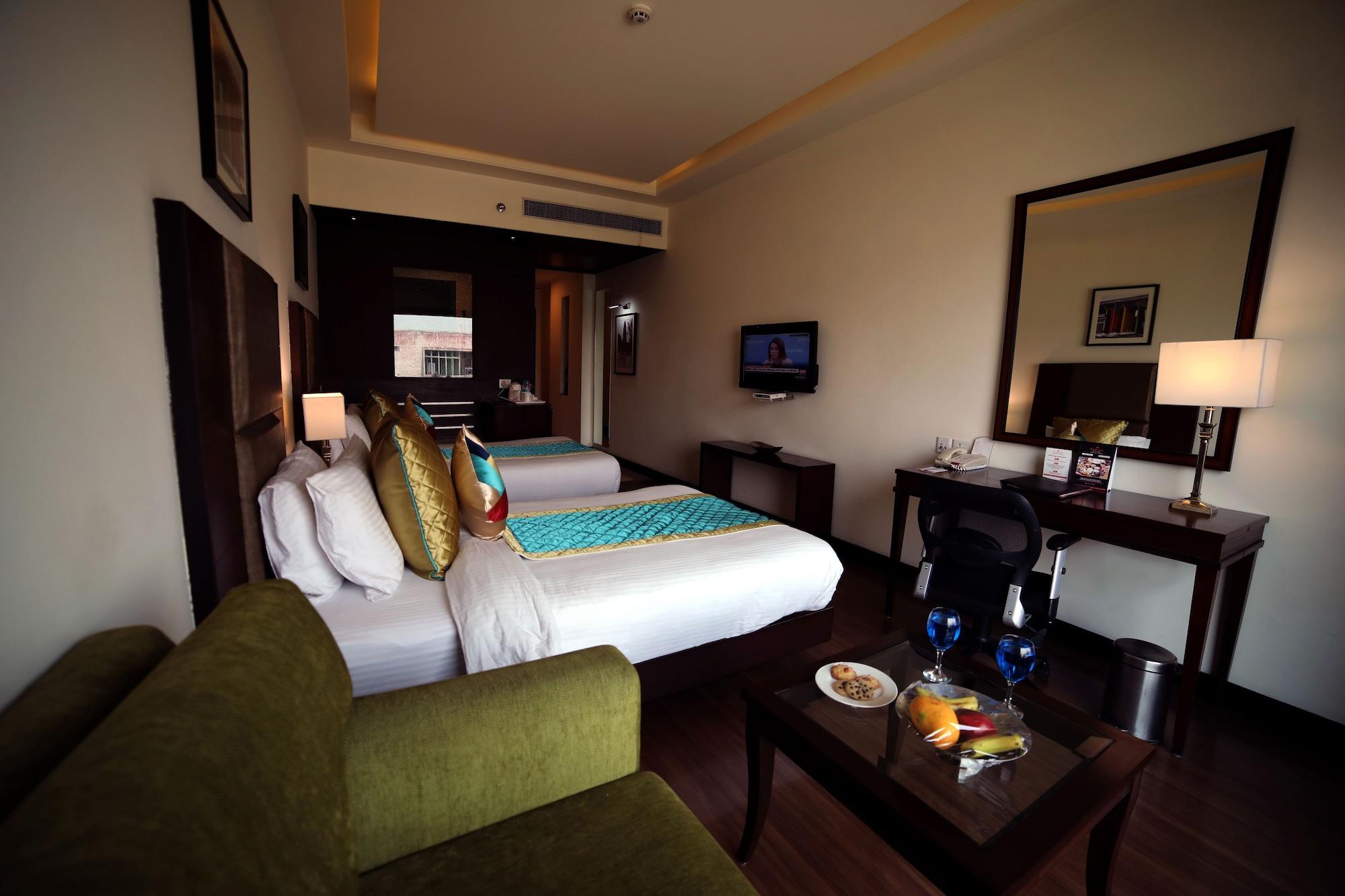 Ramada By Wyndham Jalandhar City Center المظهر الخارجي الصورة