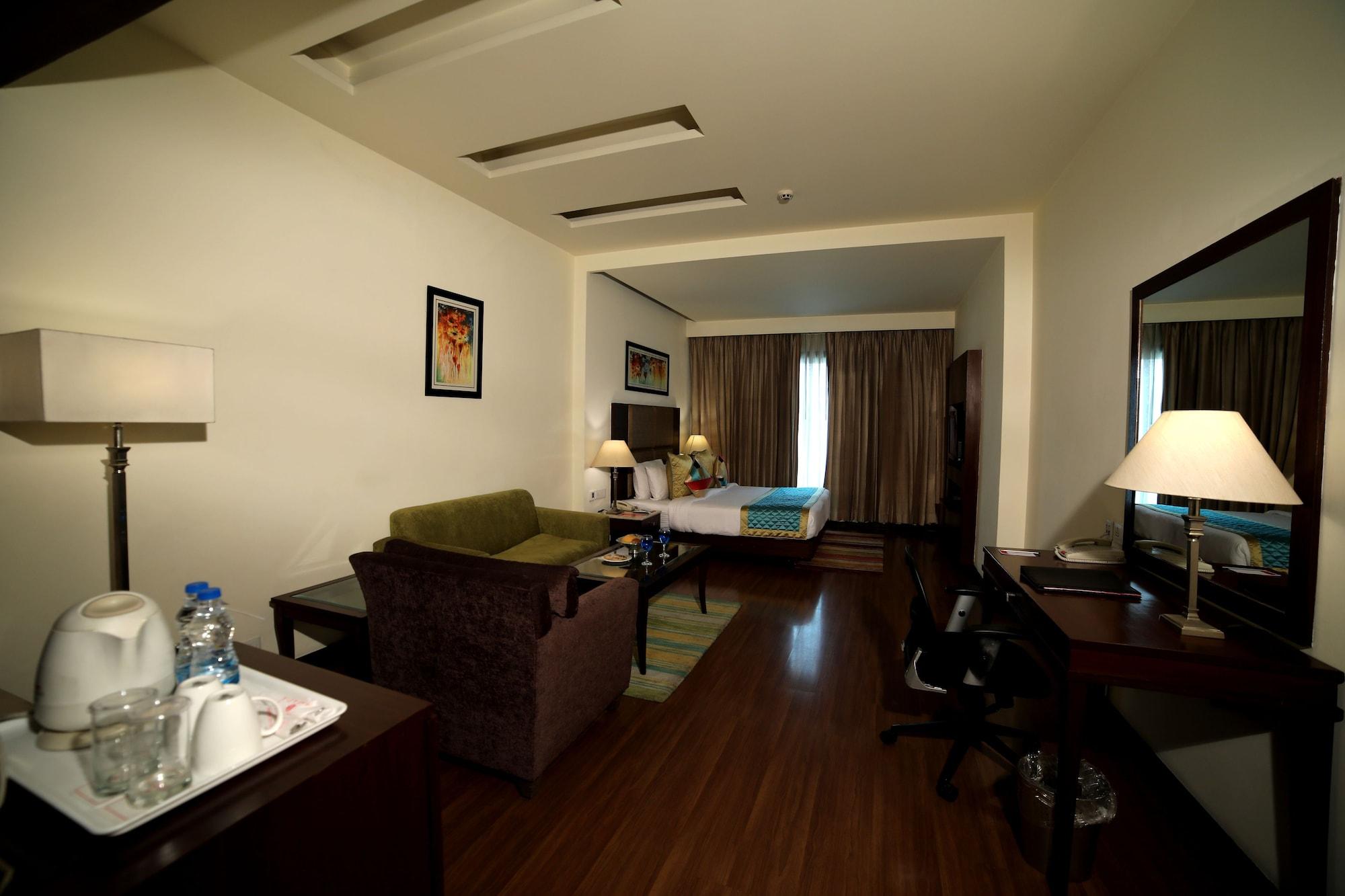 Ramada By Wyndham Jalandhar City Center المظهر الخارجي الصورة