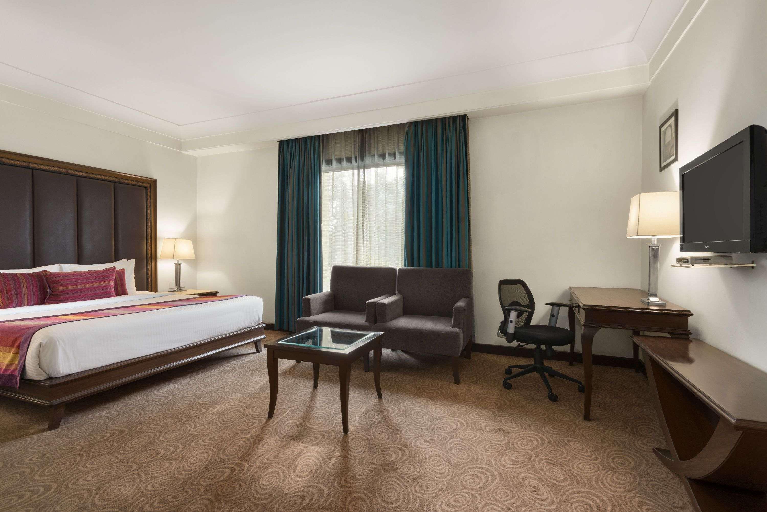 Ramada By Wyndham Jalandhar City Center المظهر الخارجي الصورة