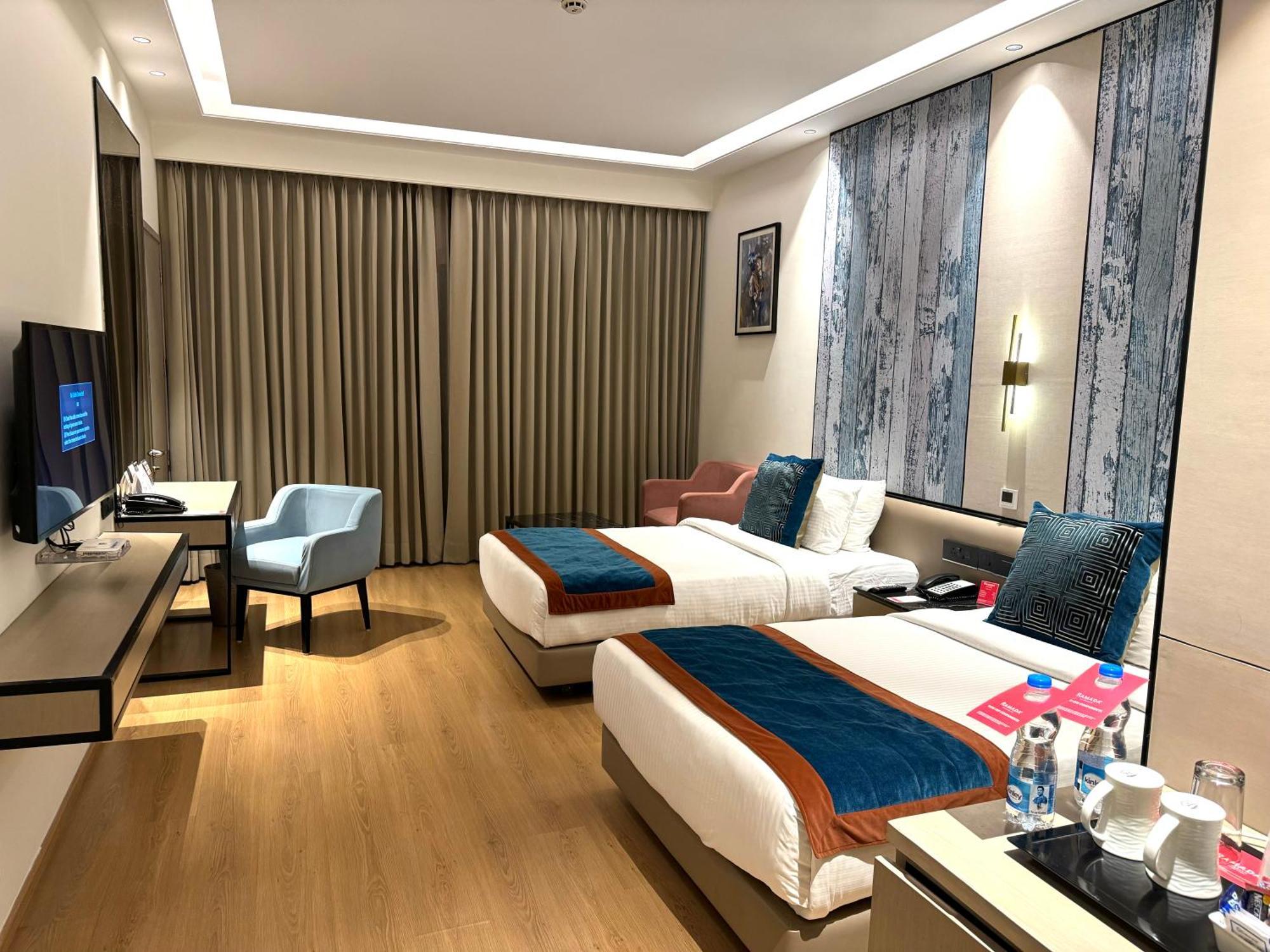 Ramada By Wyndham Jalandhar City Center المظهر الخارجي الصورة